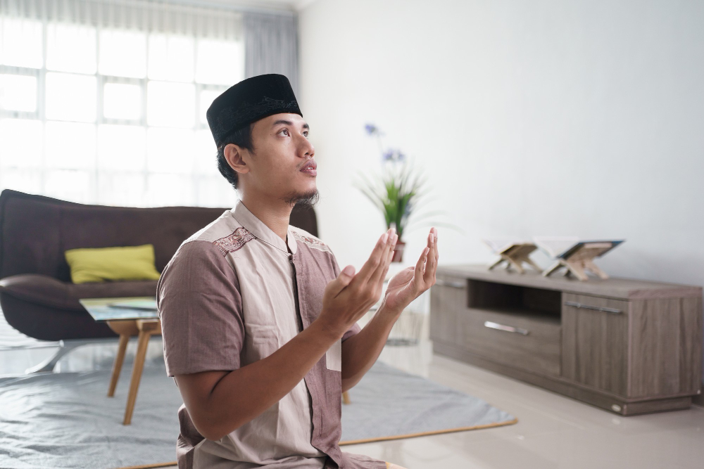 MEmbaca dzikir pagi petang sebelum dan setelah shalat sangat dianjurkan